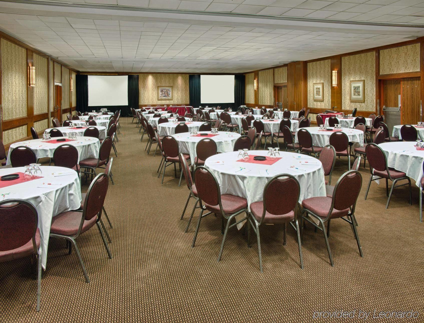Four Points By Sheraton Toronto Airport Mississauga Exterior photo